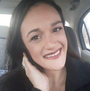 Meet your Posher, Katelyn